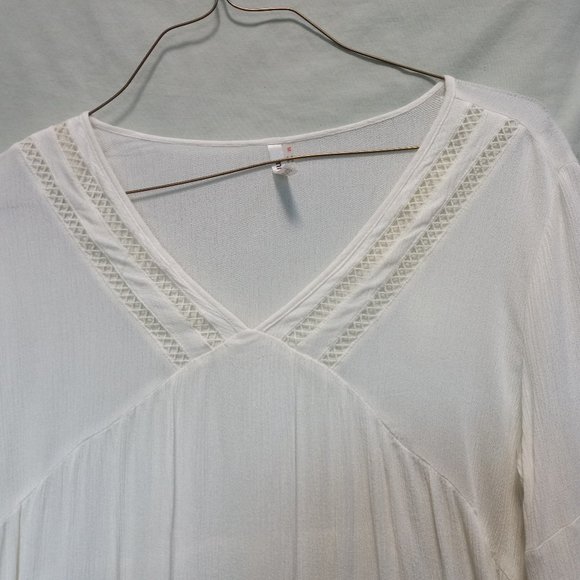 White Crepe Asymmetrical Embroidered Fluttery Top Medium (T-273) - Picture 5 of 11